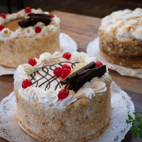 TORTA DE MARACUYA Y FRAMBUESA